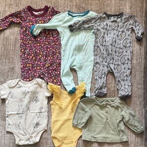 Bundle of 0-3m Baby Girl Clothing Lot
